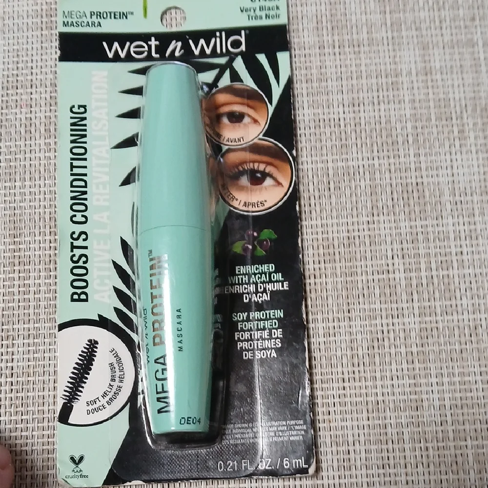 Wet n Wild Black Mascara and Pink Lipstick +BlushCollection